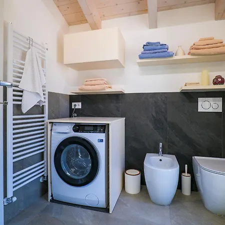 Gialla Dom wakacyjny Intra